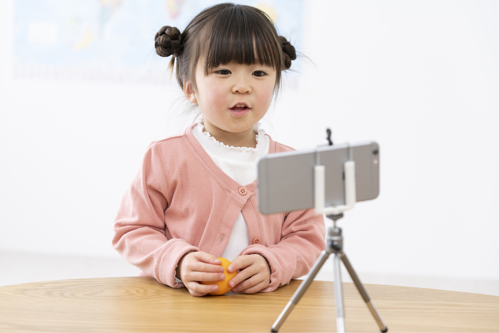 SNS動画制作について詳細を見る
